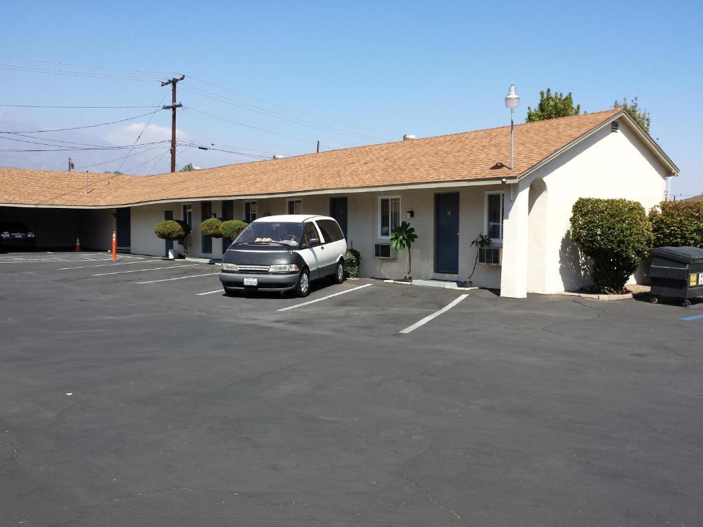 רנצ'ו קוקמונגה New Kansan Motel מראה חיצוני תמונה