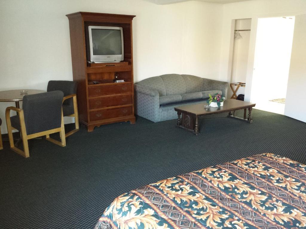 רנצ'ו קוקמונגה New Kansan Motel חדר תמונה
