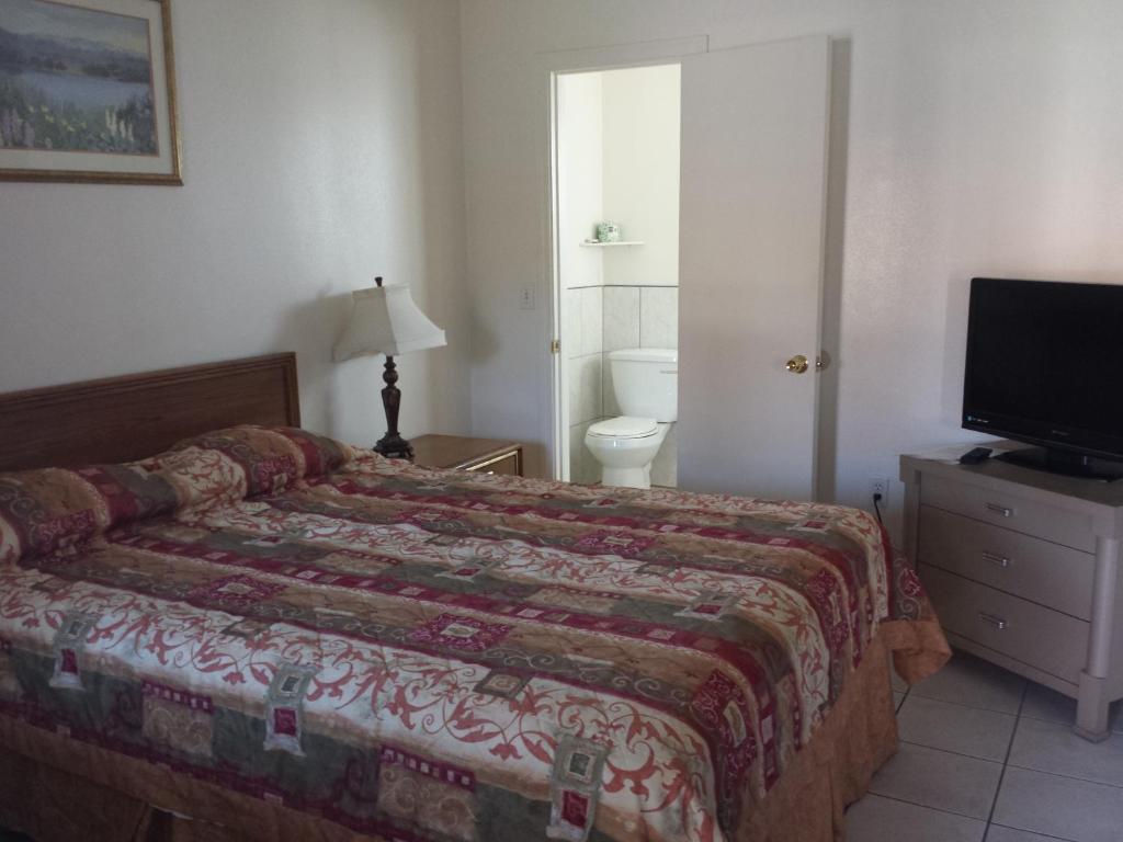 רנצ'ו קוקמונגה New Kansan Motel חדר תמונה